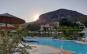 Pacifae Hotel